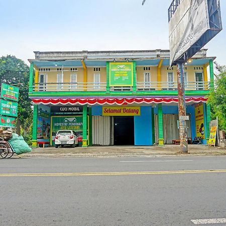 OYO 91825 Ayu Lestari Homestay Nganjuk Luaran gambar