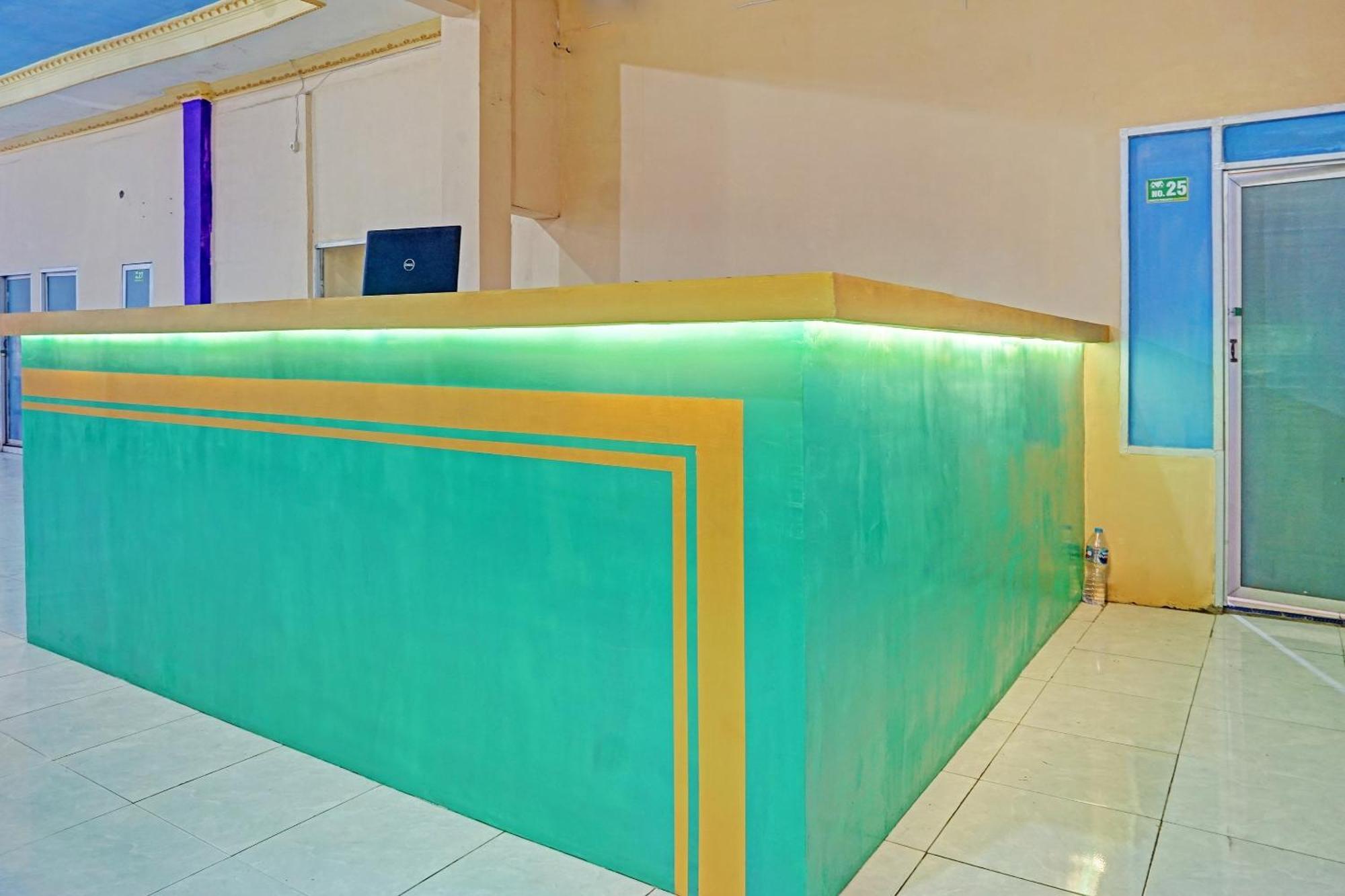 OYO 91825 Ayu Lestari Homestay Nganjuk Luaran gambar